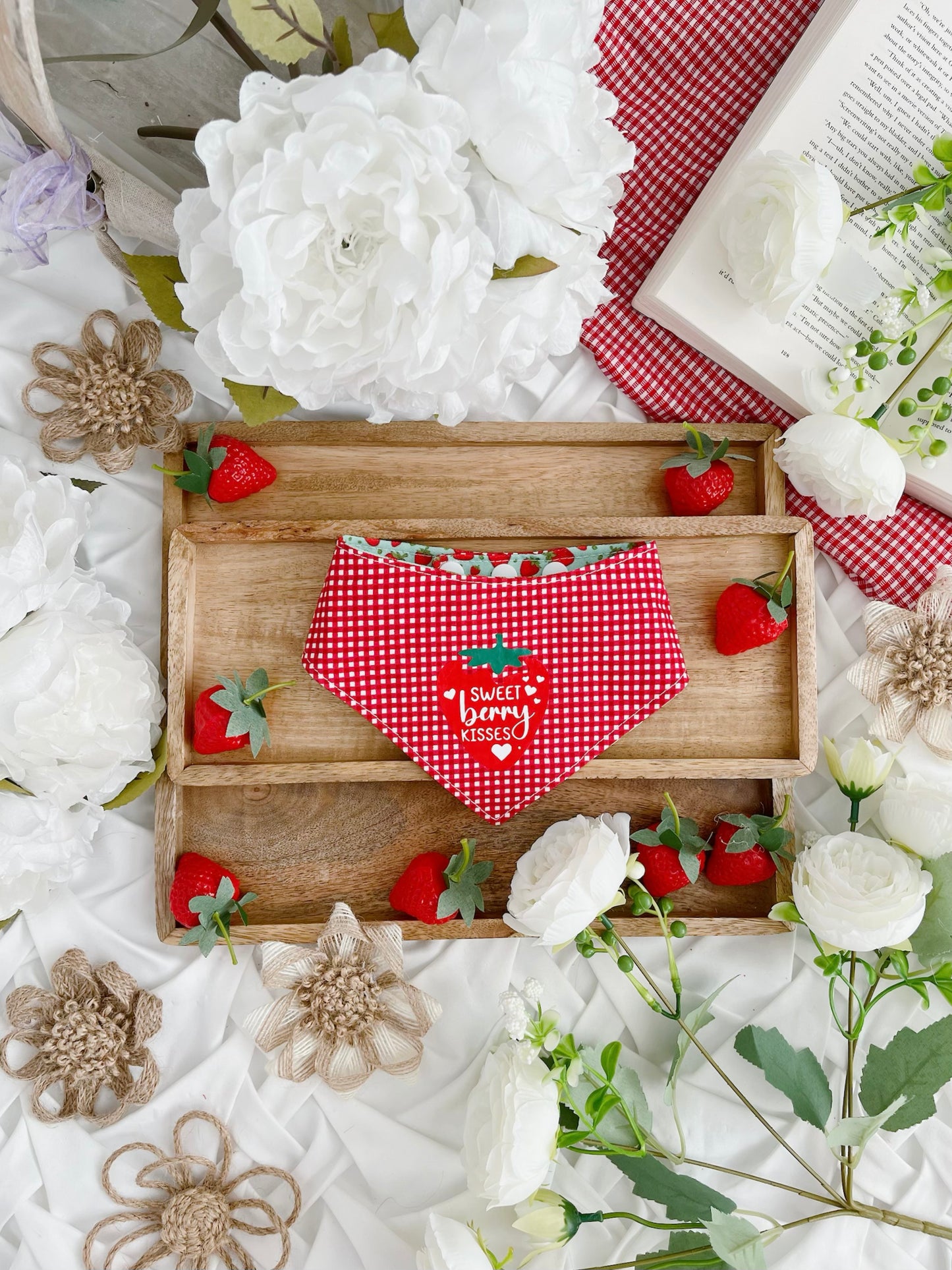 Strawberry Fields - 2 in 1 Strawberry Field Bandana