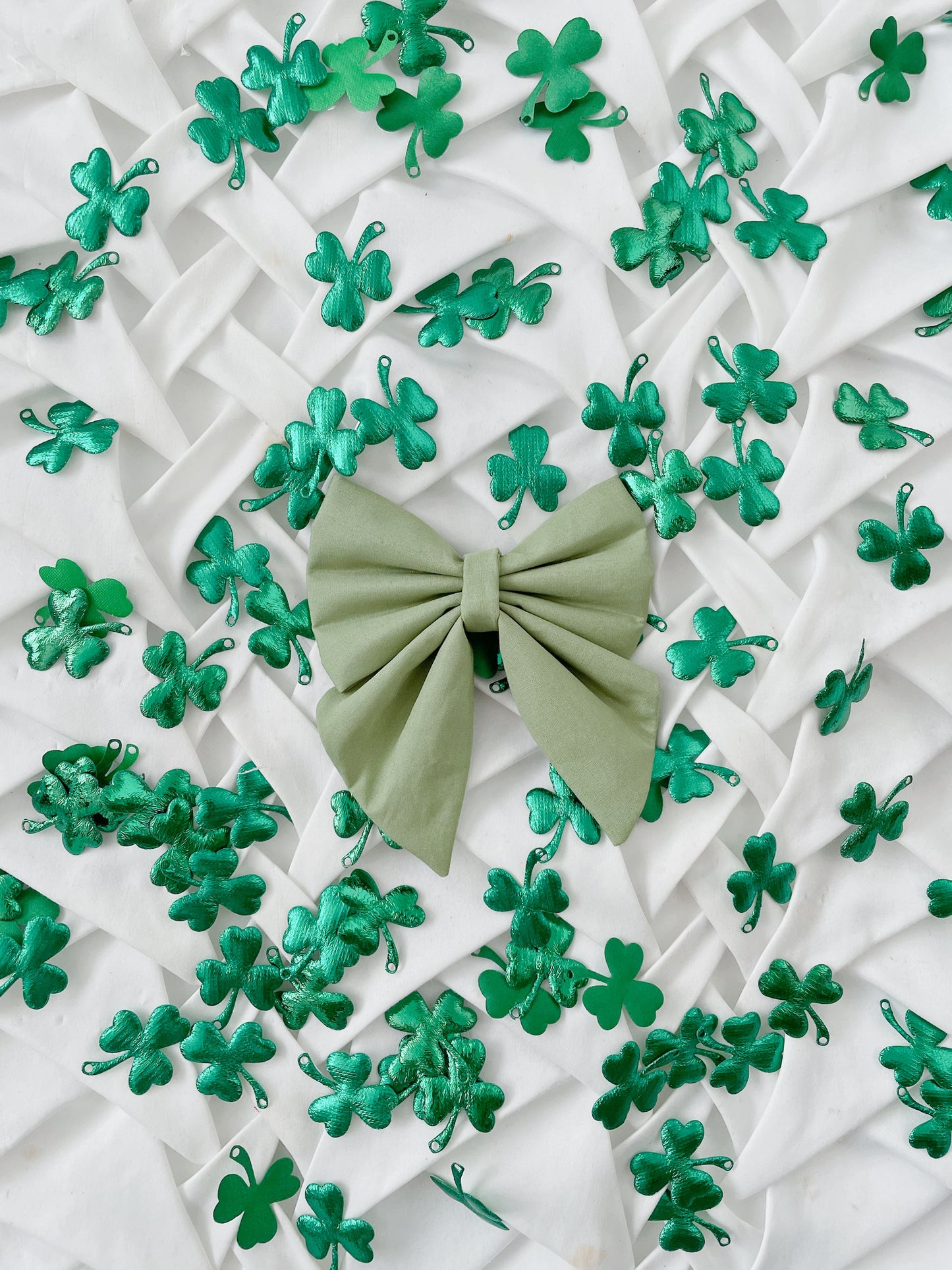Lucky Green Sage Bow