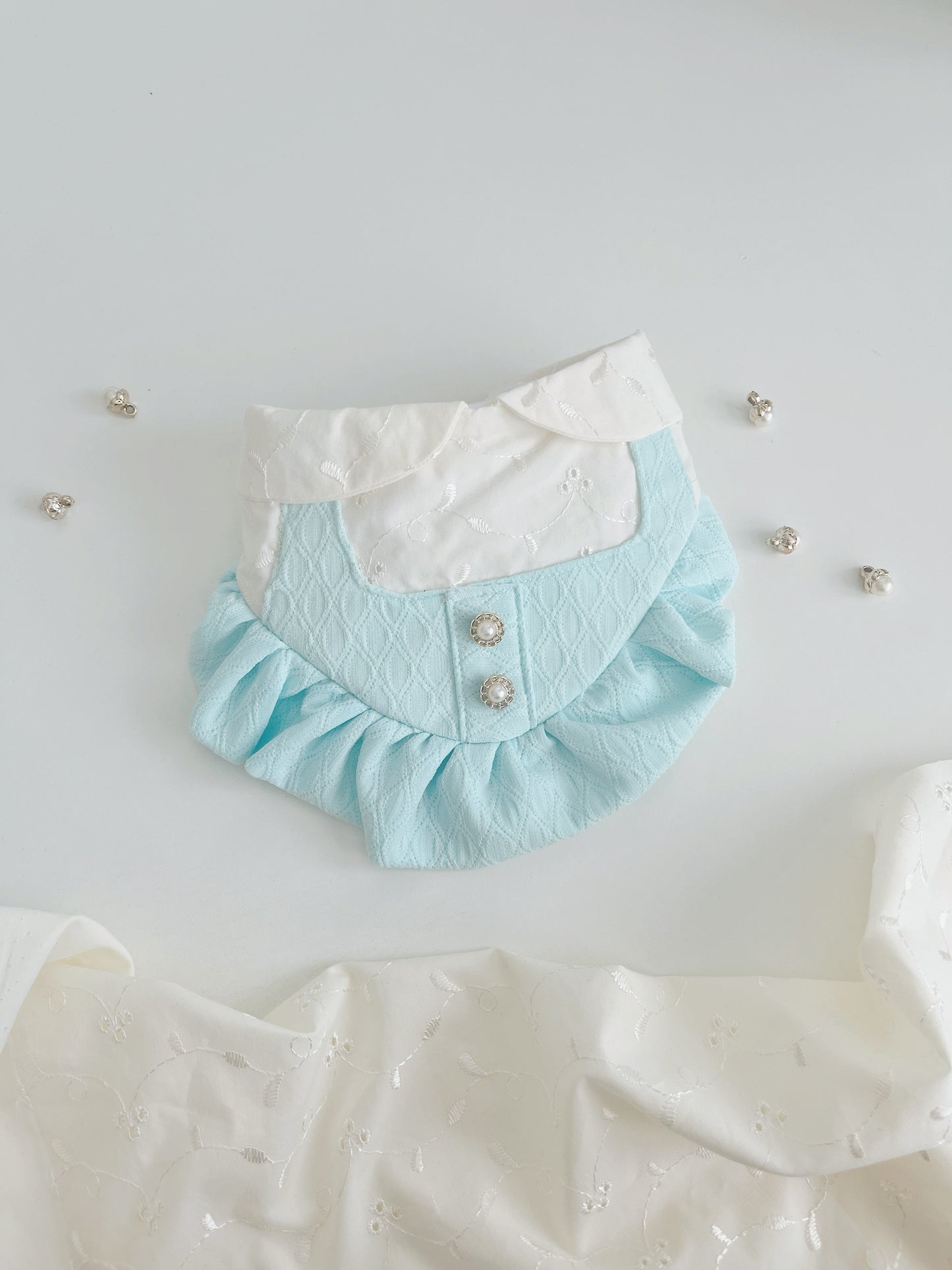 Pinafore Bandana