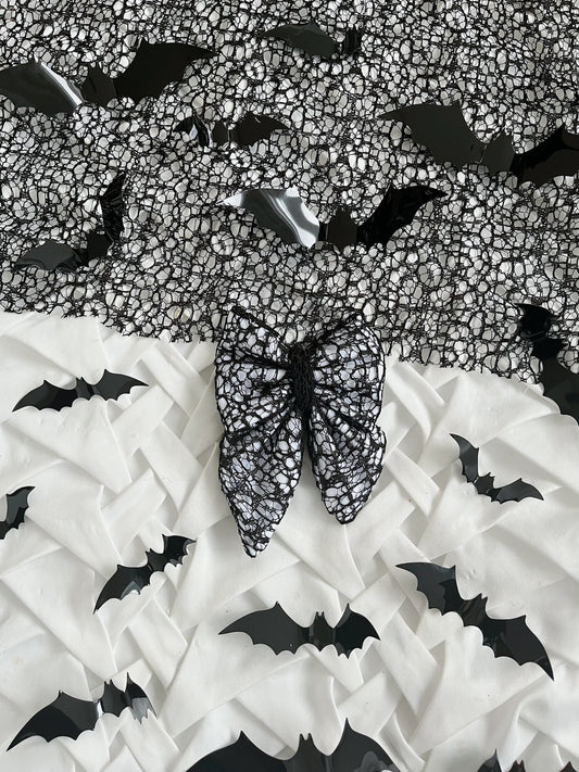 Howl-o-ween - Black and White Lace Bow