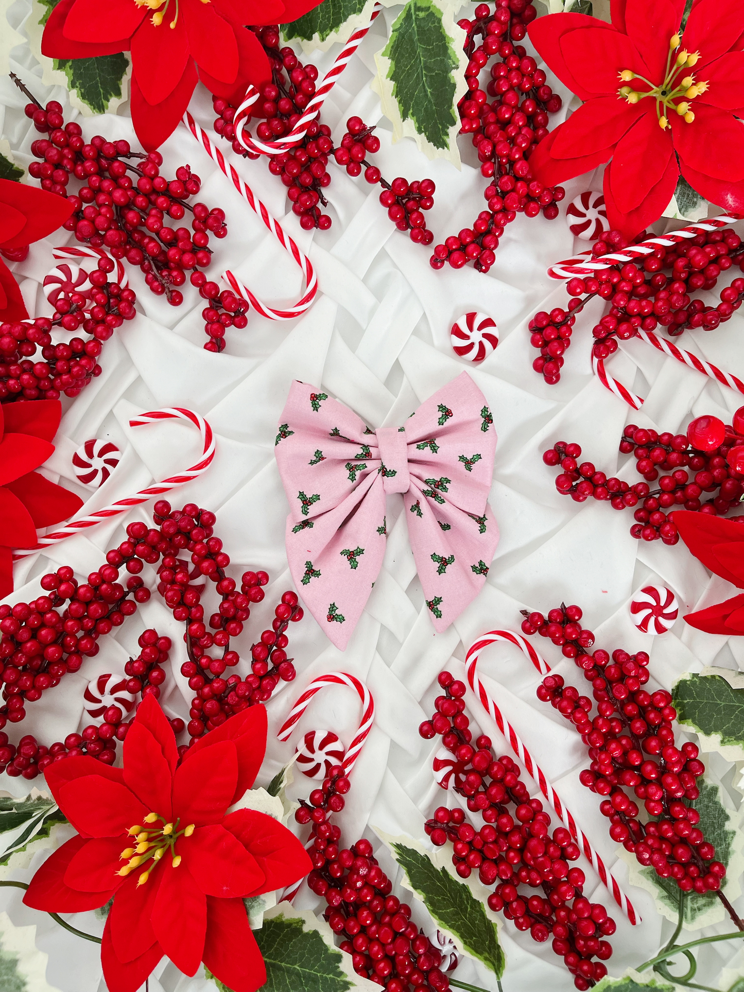 Christmas - Pink Holly Bow